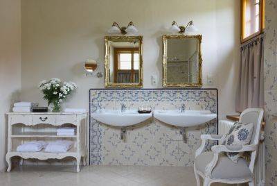 Меньше — лучше: 8 способов сэкономить на плитке в ванной комнате - houzz.ru